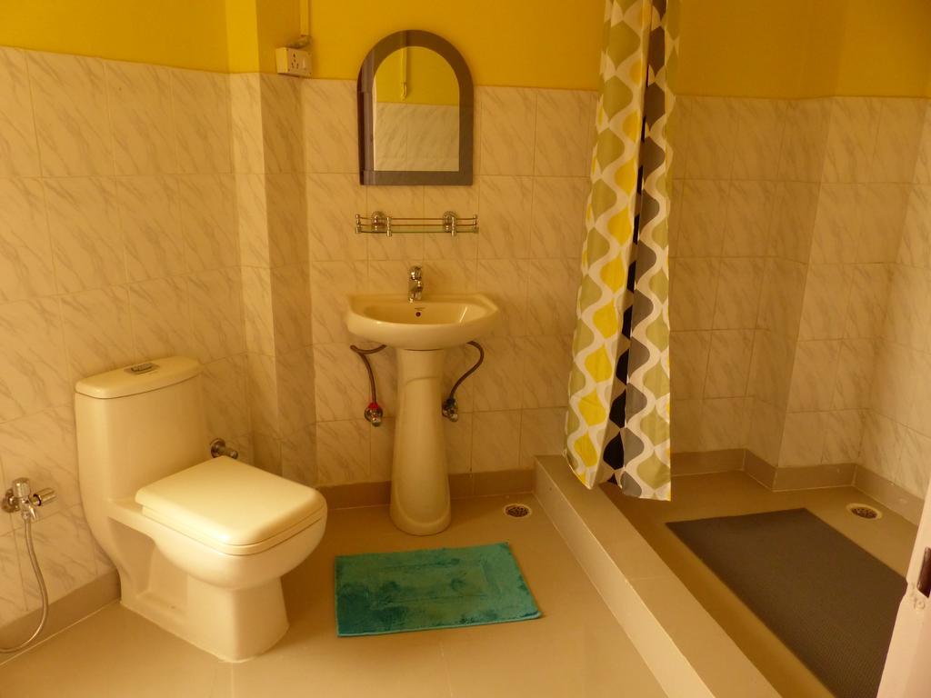 Mykonos Guest House And Spa 뉴델리 외부 사진